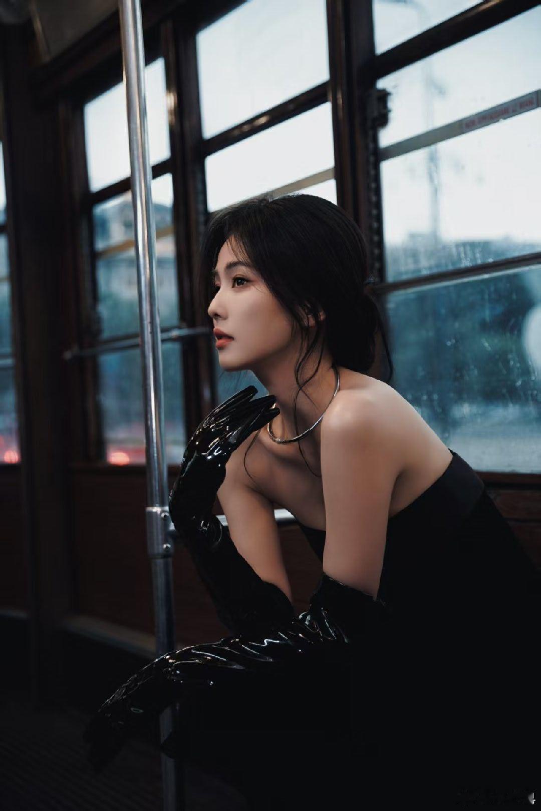 #白鹿[超话]# 回想去年#白鹿王韵娜##白鹿开到荼蘼# ​