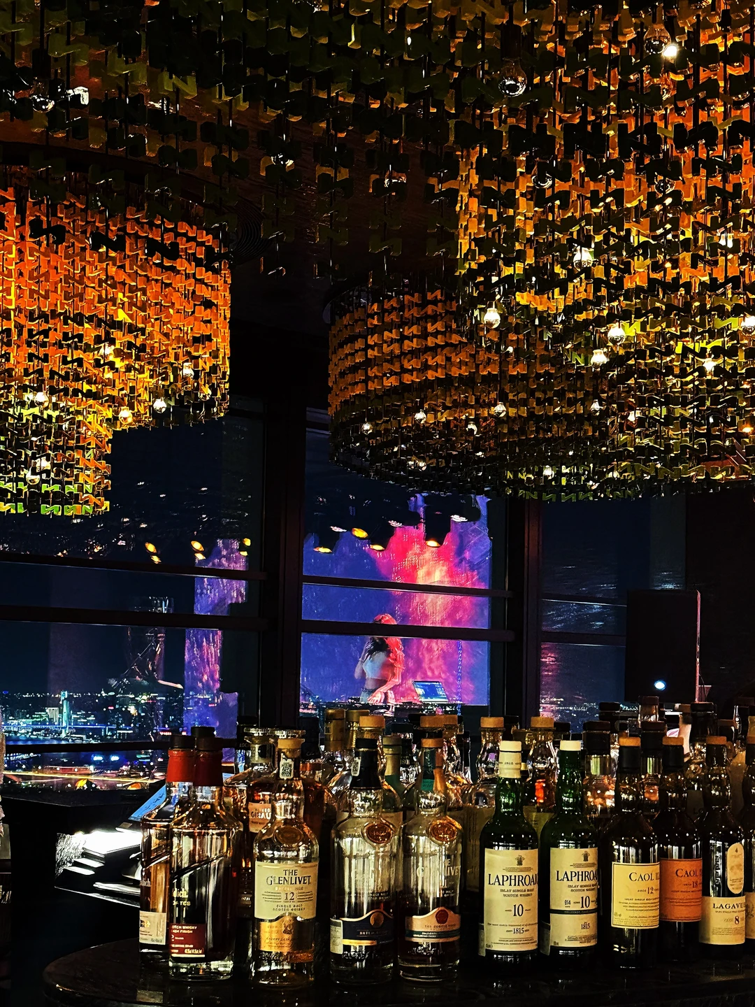 🍾 | 不私藏了，pyq被问爆的宝藏Bar❗在东京都没有这么chill