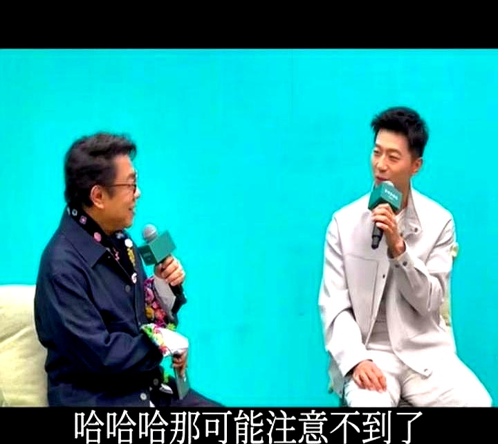蔡康永在上海一场活动上公开给马龙挖坑，拿桃色话题使劲试探，结果被世界冠军两句话当场噎了回去
 

当时蔡康永笑眯眯地问，比赛时观众席要是坐着绝世大美女，会不会紧张？马龙眼皮都没眨，直接扔出一句：真要是注意到了，这场球八成就要输。蔡康永还不死心，接着追问，要是大美女就坐在对手脸旁边呢？马龙乐了，脱口而
