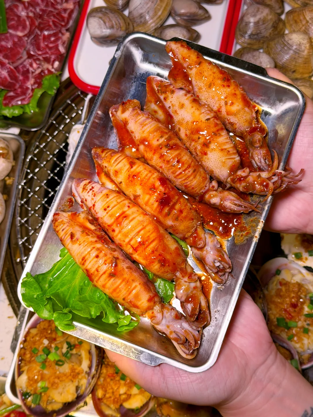 不用奔赴丹东✨在北京解锁地道炭火海鲜烤肉