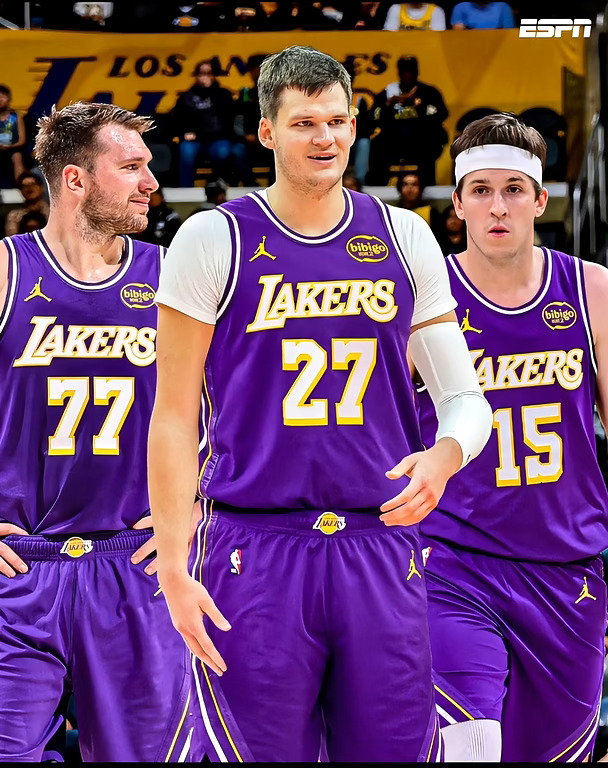 一场大胜宣告“湖人三巨头”的到来💜💛