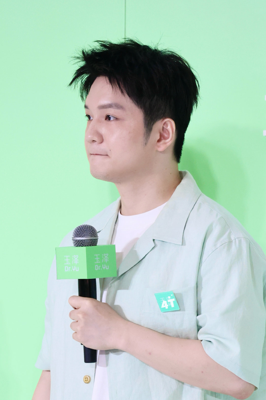 #樊振东用广告牌颠乒乓球# 
#樊振东笑起来好甜# 
#樊振东上海活动# 
#樊振东# 

老师 我家孩子可以当童模吗🫶🏻 ​