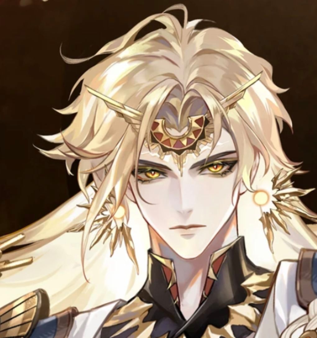 #阴阳师手游须佐之男[超话]# 
第一眼看到这个额饰的时候就光速想到了戴安娜[微笑]这个额饰太对味了，气质很到位，小哔老师我永远支持你……🤲🏻 ​