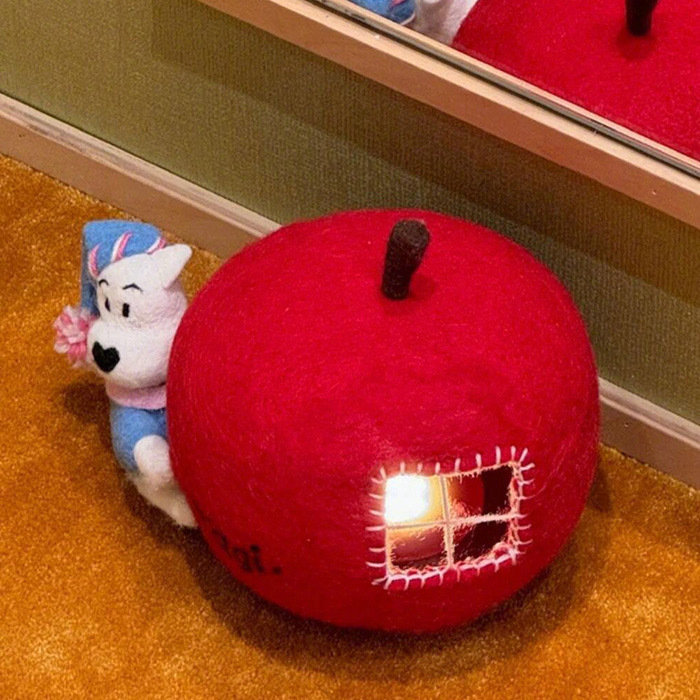 送你一颗甜苹果 🍎 ​​​✨ 
#女生头像##头像# ​