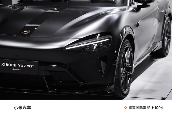 小米YU7 GT武士黑哑光版，帅不帅？在成都的朋友可以去车展现场看看～实车非常有质感。
#小米汽车 #成都车展 #小米汽车带你逛车展