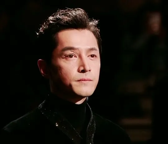 胡歌连轴转无缝进新综艺，杨紫直言心疼他没有休息时间