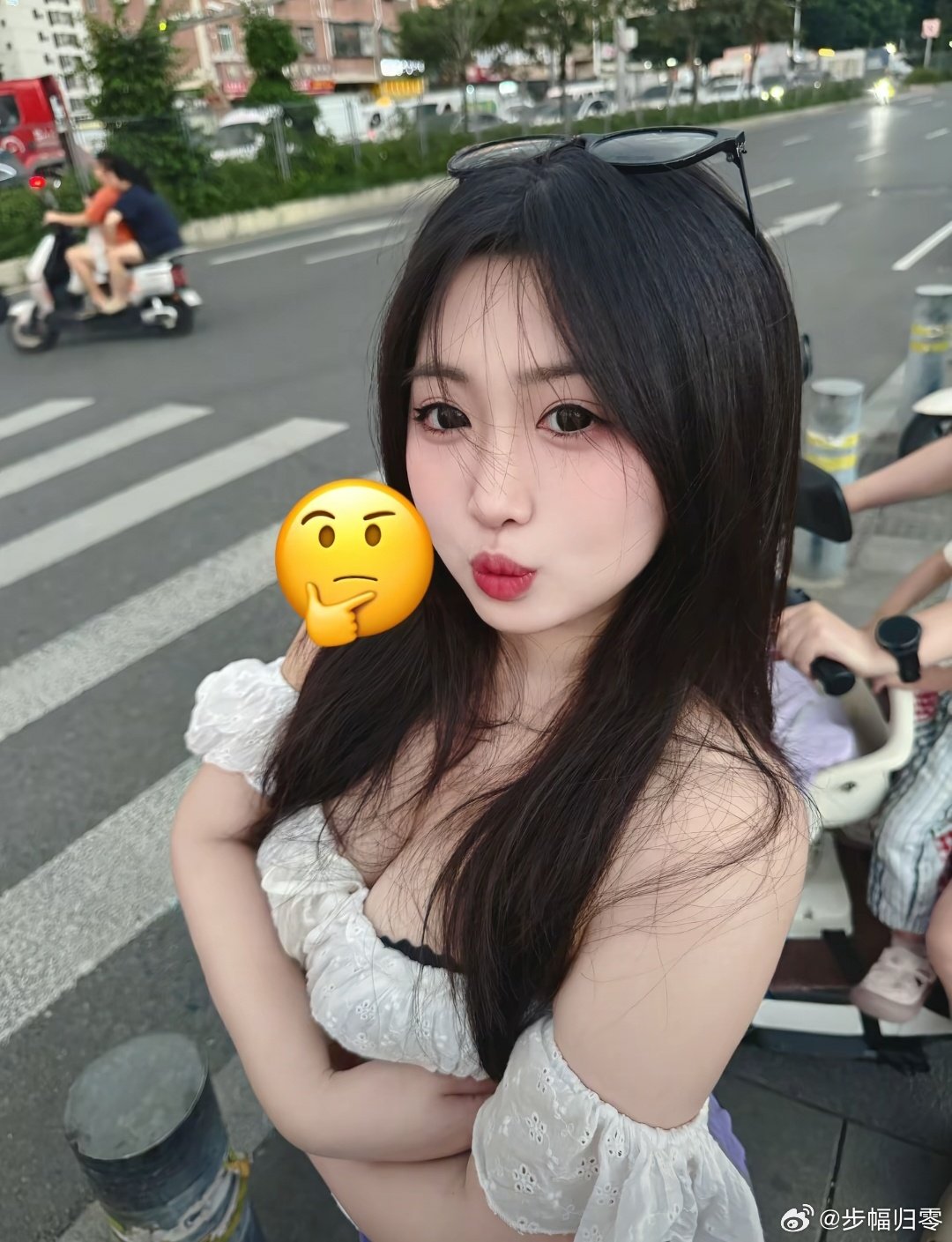 美联储加息可能是对特朗普中期选举的一次重击，民主党人表示，加息进一步证明唐纳德·特朗普和共和党人在经济政策方面失败了，并敦促总统反省自身。 ​​​