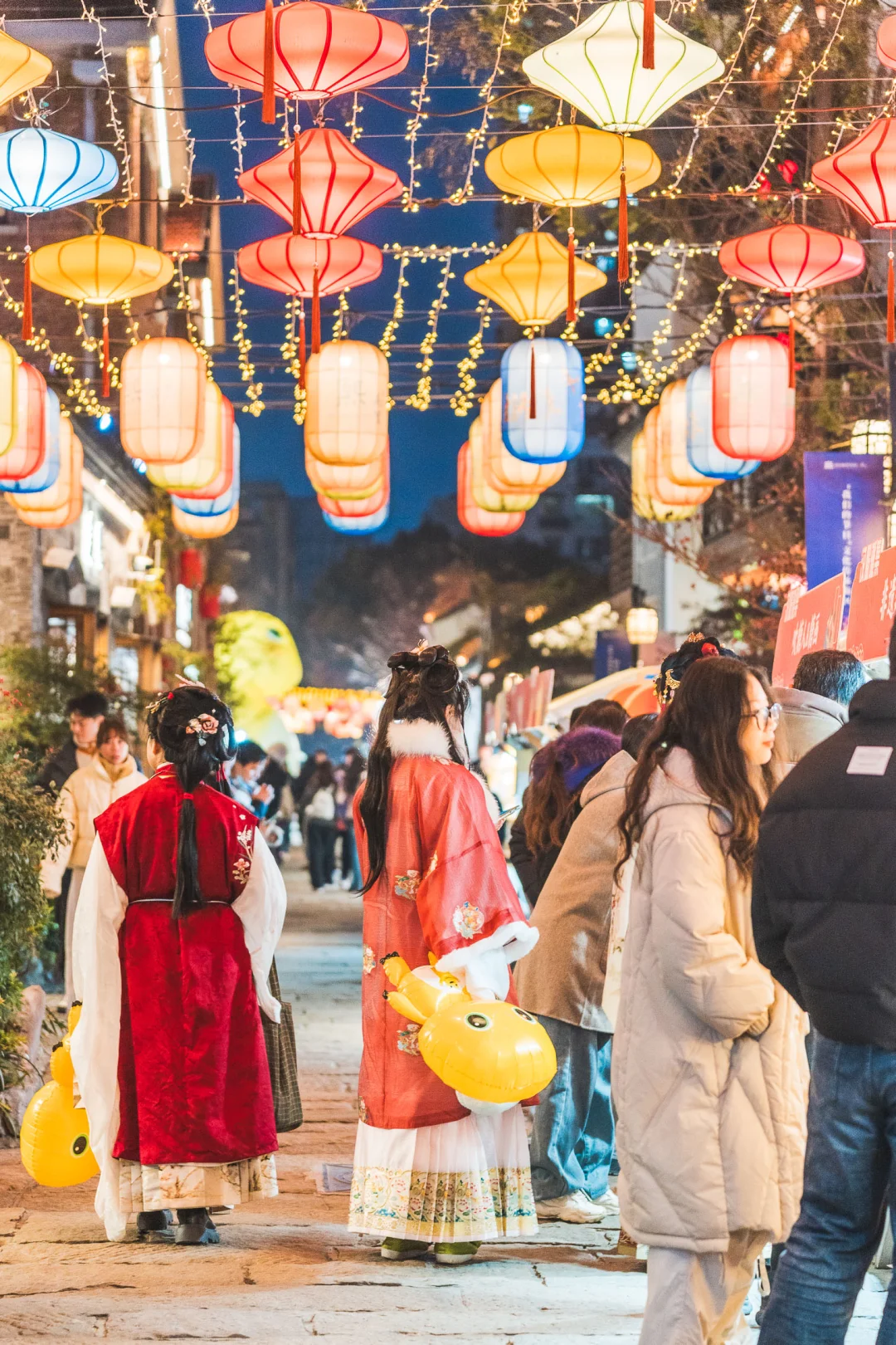南京有年味了！熙南里提前开启跨年模式！