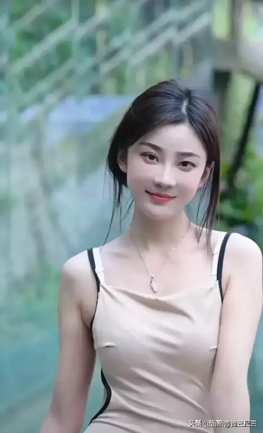 清新自然，少女感十足，阳光明媚的一天！