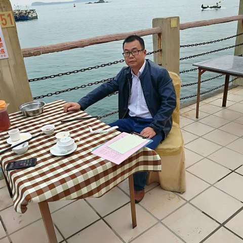 黄金原油黄彪