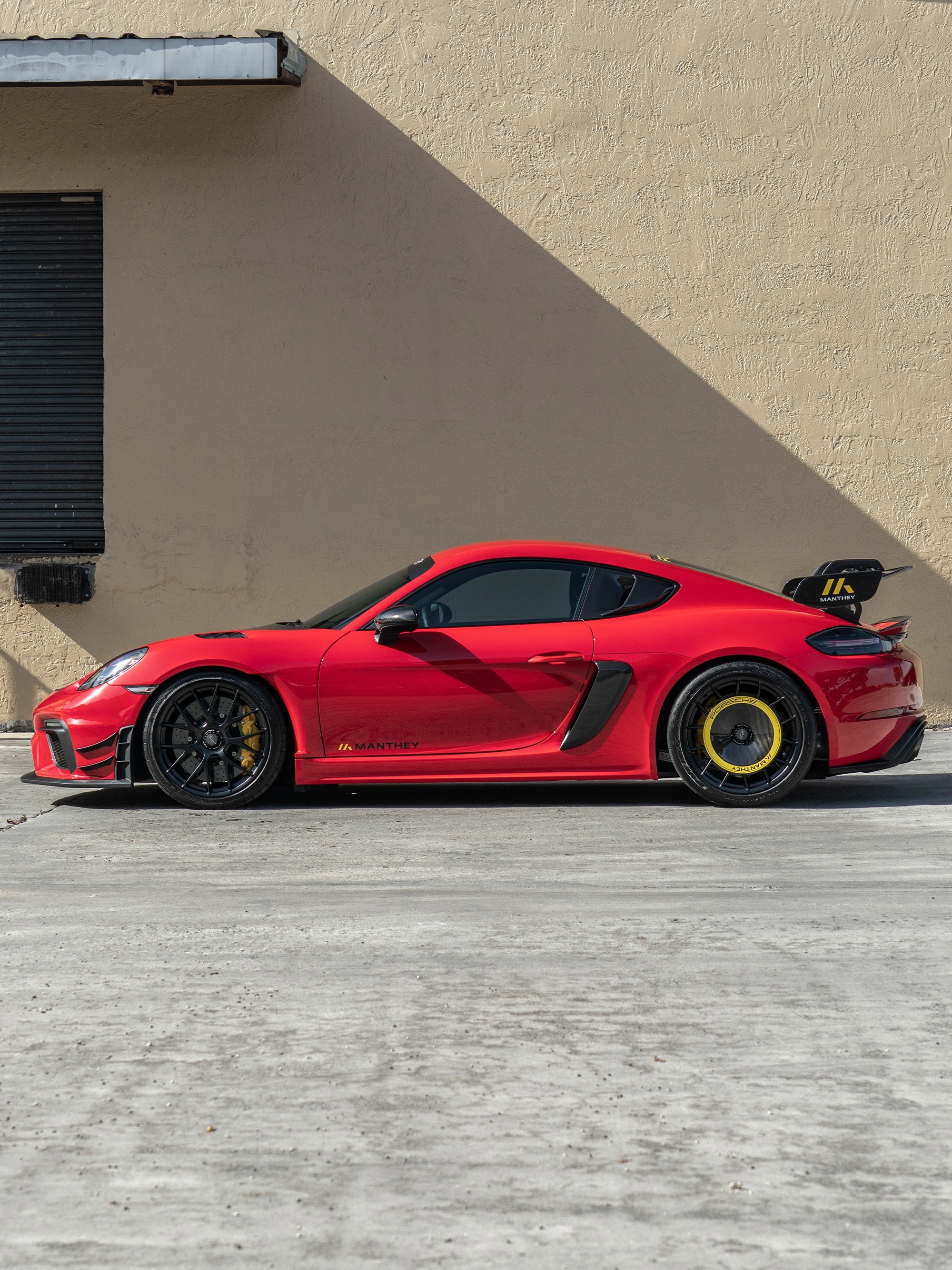 保时捷718 Cayman GT4 RS
#保时捷[超话]##汽车视觉##大v聊车##cc# ​