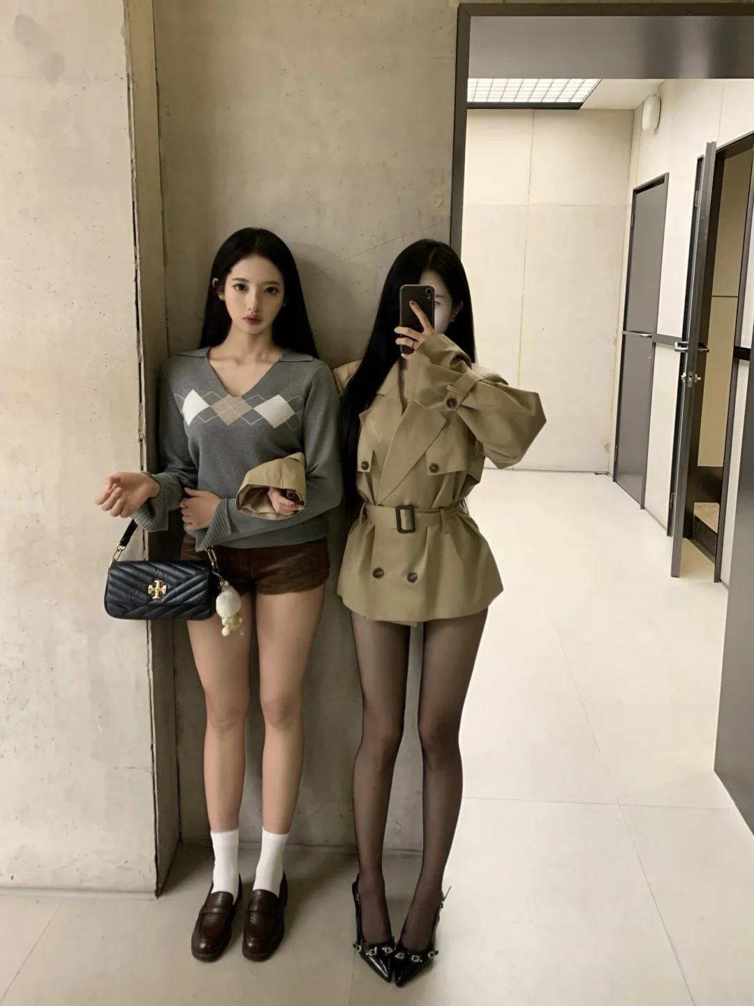 不知道 我们的身材都很曼妙