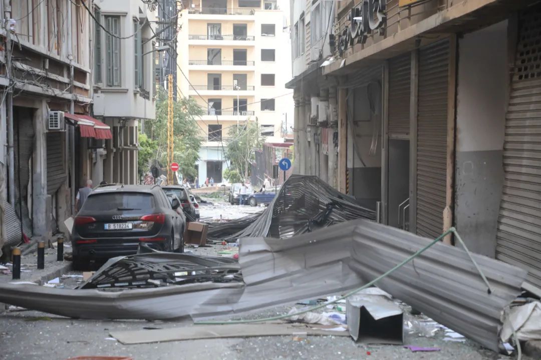 數千人傷亡, 總統府受損, 潛逃的日產前董事長住宅被毀! 黎巴嫩爆炸“元兇”是它? 災難前後對比(視頻)-圖10