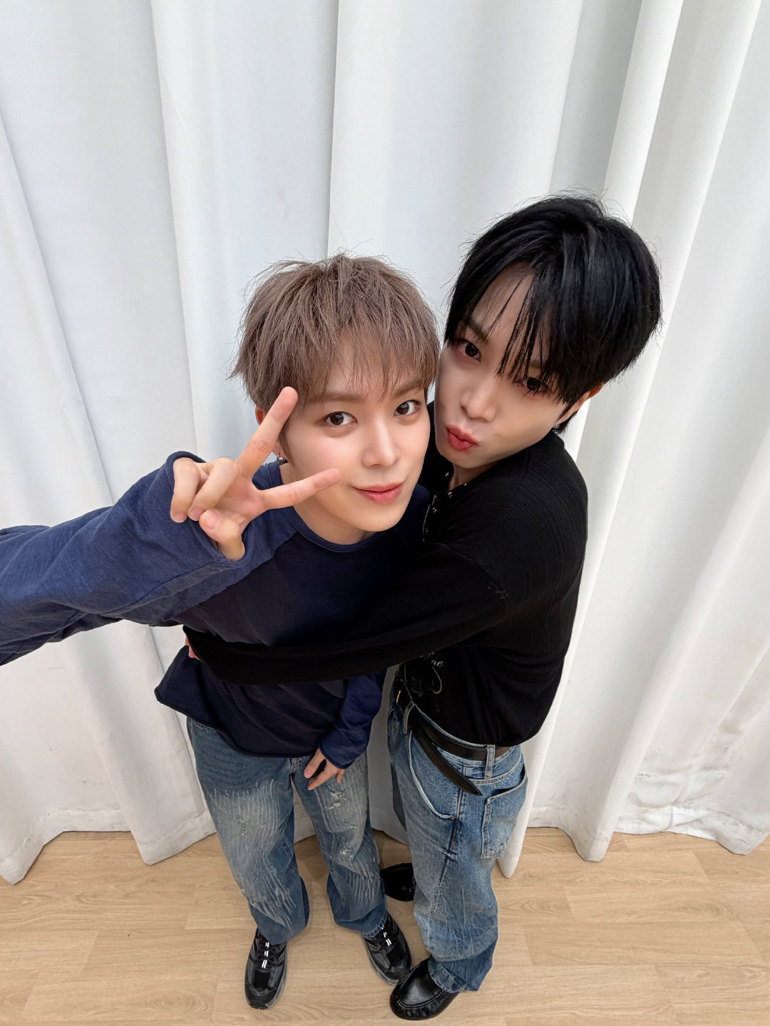 有关刚刚被鼹鼠抓住的那件事

#verivery[超话]# #VERIVERY# #VRVR# 
#YEONHO# 
#VERIVERY一日小编# ​