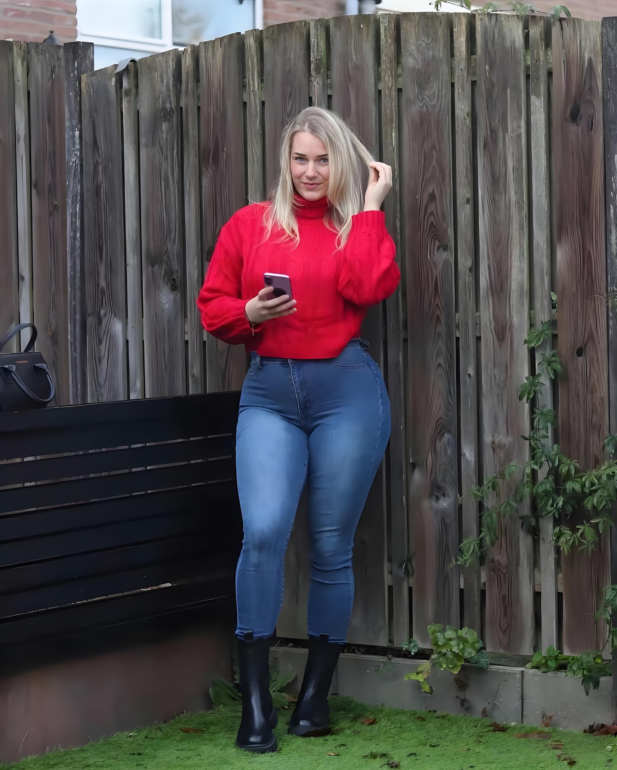 这一段时间经常在网上看到这位美女，说是乌克兰大码模特。实话实说她的身材...