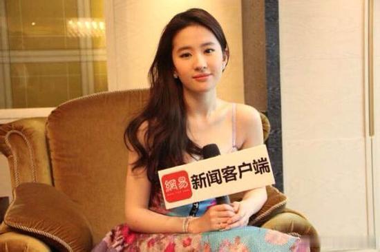 经常被美一大跳 ​