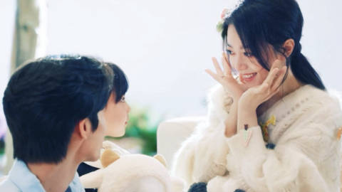 爸爸在小葵花妈妈课堂笑到被妈妈打了啦