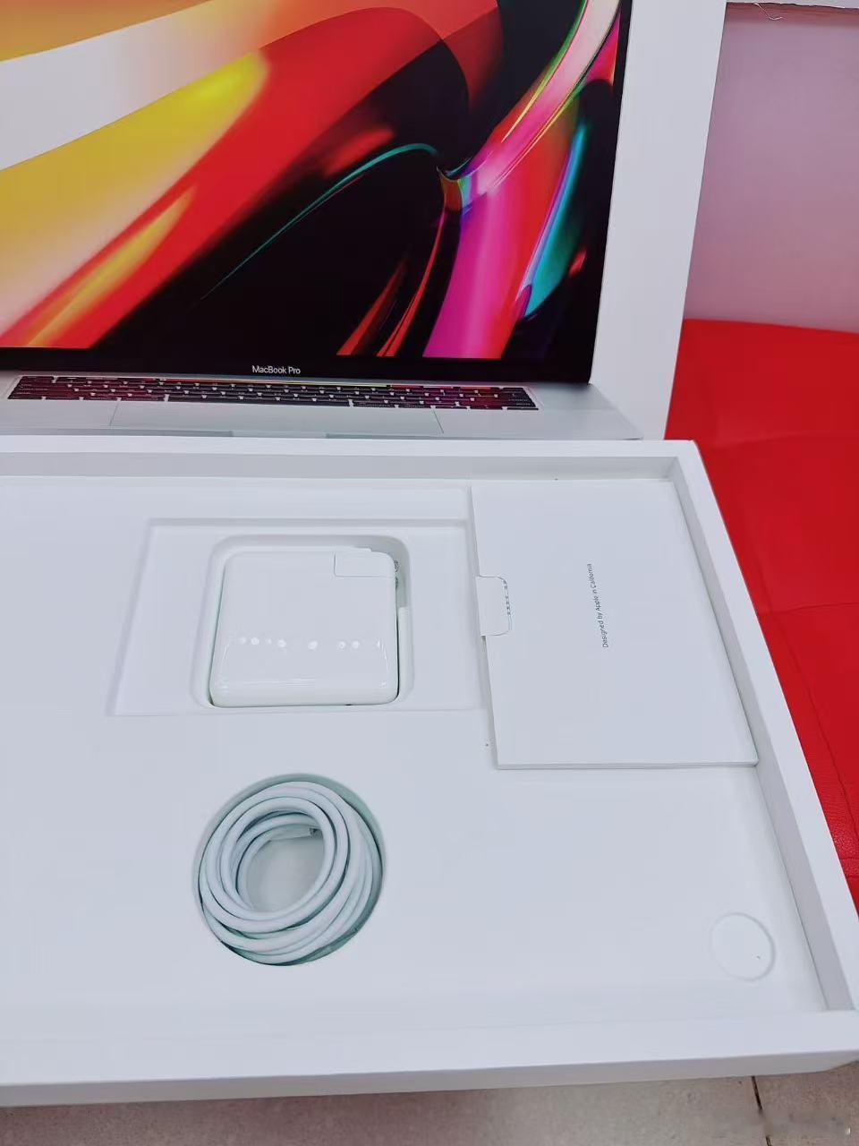库存一台苹果高端本MacBookPro16寸 高配i9处理器➕16G➕...