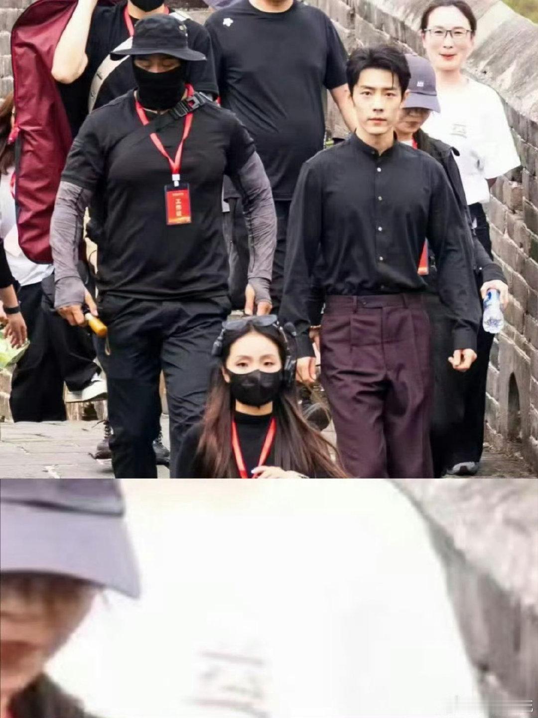 肖战体制内 肖战穿中山装真的是太板正了 看的特别正气 ​