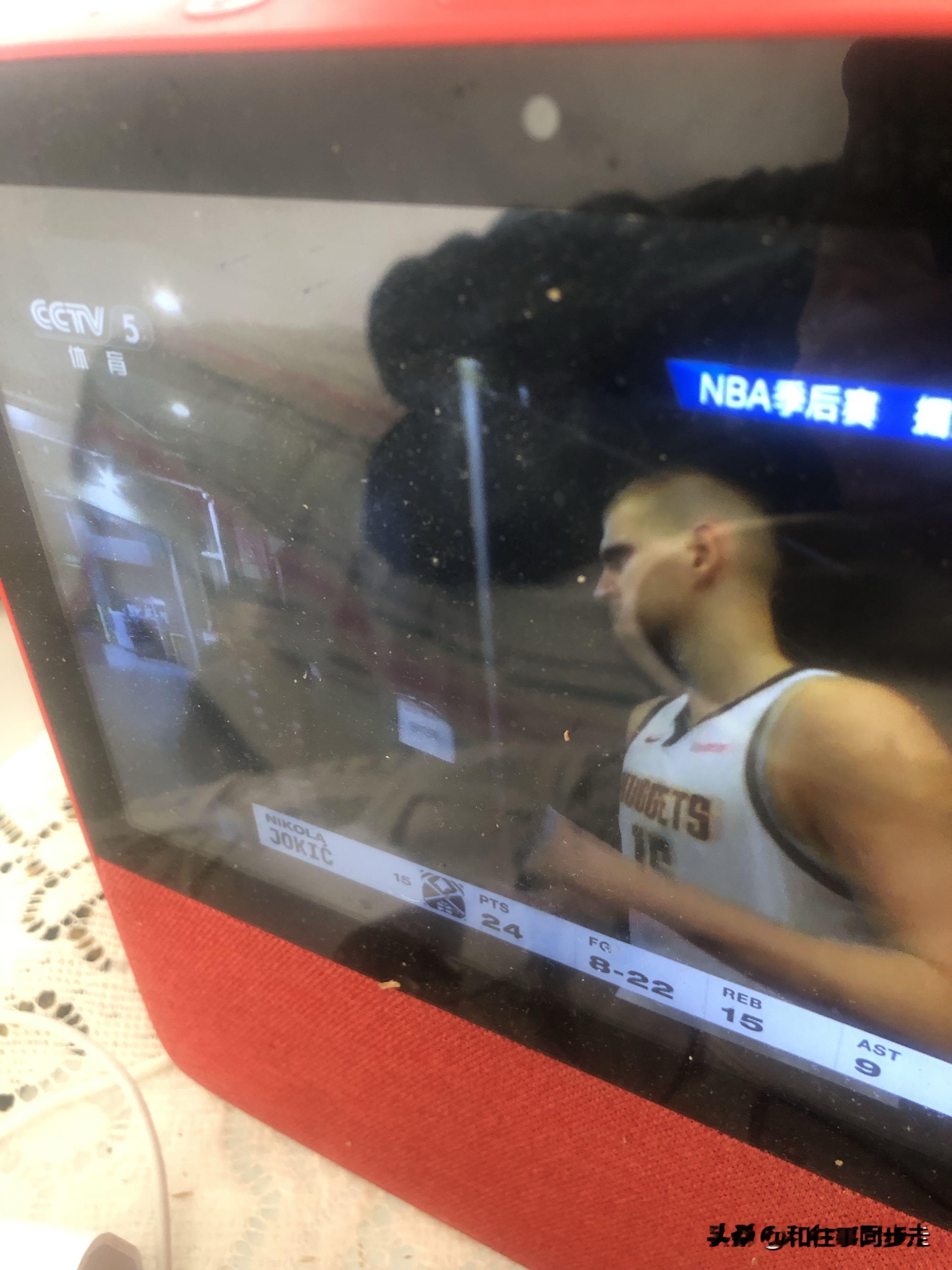 西部季后赛掘金队大比分1:3森林狼队，已经命悬一线。在第四场比赛第四节...