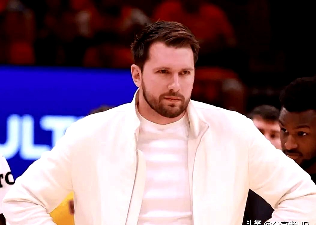 雷霆、独行侠、湖人这几队现如今碰上，真的是谁都别想着轻松过关，东契奇一...