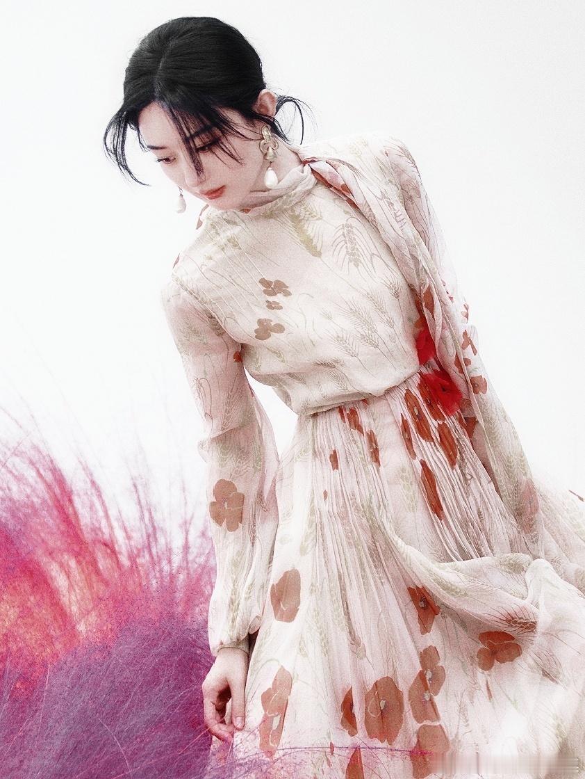 #赵丽颖[超话]#zly#赵丽颖李秋萍#zly#赵丽颖贾小朵# 

 愿你前路繁花似锦，所行皆坦途，所遇皆温柔与善意 𝑀𝒶𝓎 𝓎𝓸𝓊𝓇 𝓅𝒶𝓉𝒽 𝒷𝑒 𝒻𝓊𝓁𝓁 𝑜𝒻 𝒻𝓁𝓸𝓌𝑒𝓇𝓈, 𝓈𝓂𝓸𝓄𝓉𝒽 𝒶𝓃𝒹 𝑔𝑒𝓃𝓉𝓁𝑒 𝒶? ​