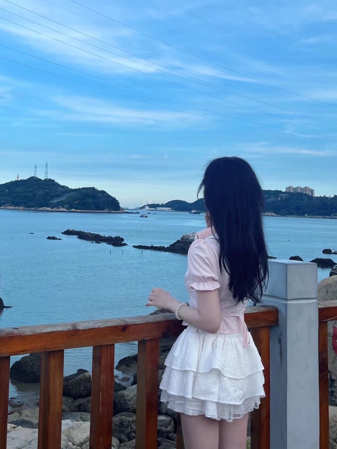 <p>美女侧脸 风景 马甲线 <!--{img:0}--><!--{i...
