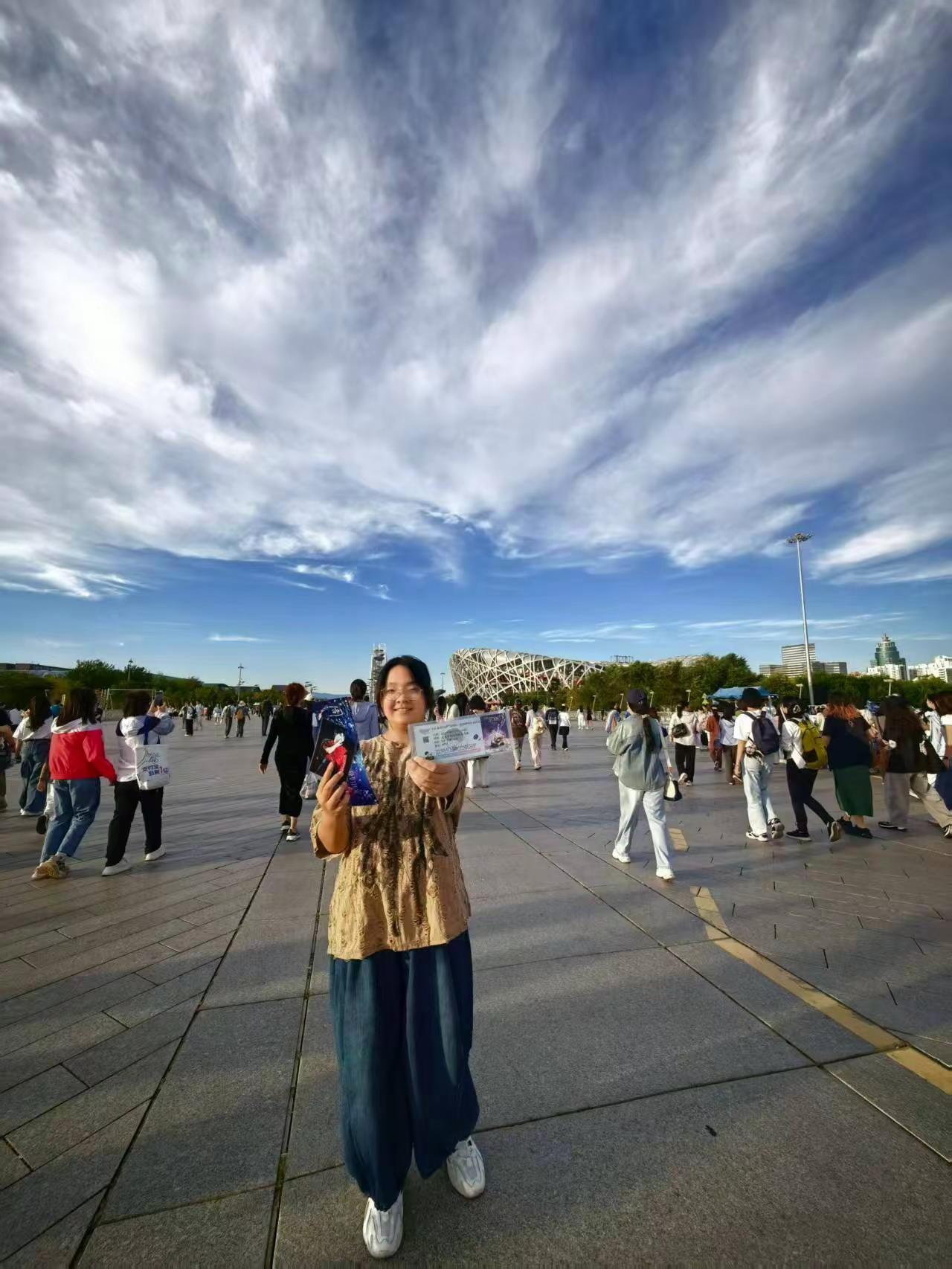 心心念念的周深演唱会终于看上了，美的小牙都呲出来了