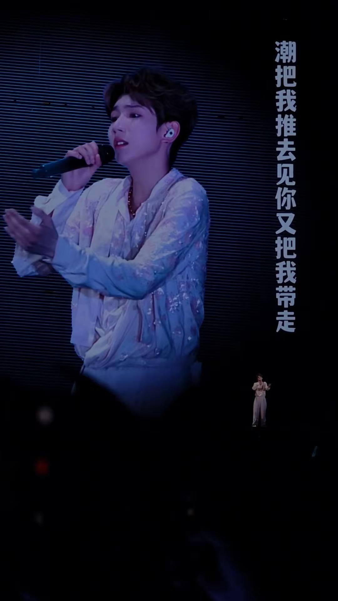 上个星期的现在已经兴奋的在车上了(っ ̯ -｡) 王源