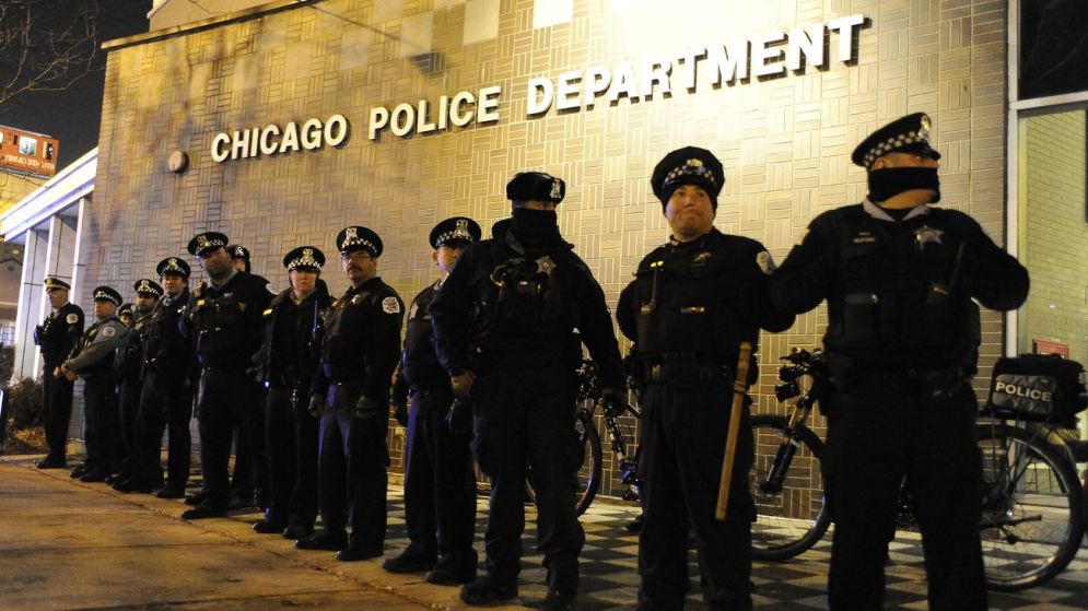 FBI情報提醒芝加哥警方: 三十餘個黑幫結盟, 聲稱將“就地槍殺”任何掏槍的警察-圖2