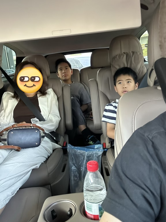 理想i8后排堪比家里的沙发！