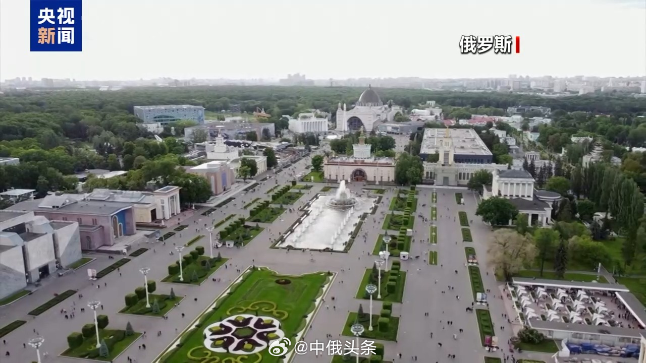 #中俄头条# 【美俄频繁互动但核心问题仍存 欧洲安全秩序难重塑】俄罗斯总统助理乌沙科夫8日表示，俄罗斯总统普京与美国总统特朗普当天通电话，重点讨论解决乌克兰问题。普京在通话中指出美方可采取哪些措施推动尽早结束特别军事行动。特朗普则表示有意在任期内推动乌克兰问题的解决取得突破。乌沙科夫 ​