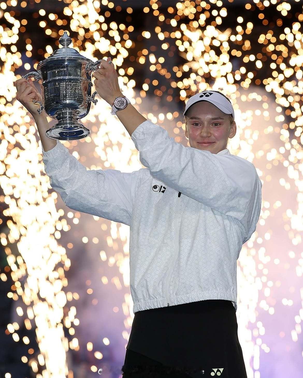 【莱巴金娜职业生涯决赛战绩一览】

2026美网冠军🏆🔥
2026斯图加特500冠军🏆
2026澳网冠军🏆
2025年终总决赛冠军🏆
2025宁波500冠军🏆
2025斯特拉斯堡500冠军🏆
2024斯图加特500冠军🏆
2024阿布扎比500冠军🏆
2024布里斯班500冠军🏆
2023罗马1000冠军🏆
2023印第安1000冠军🏆 ​