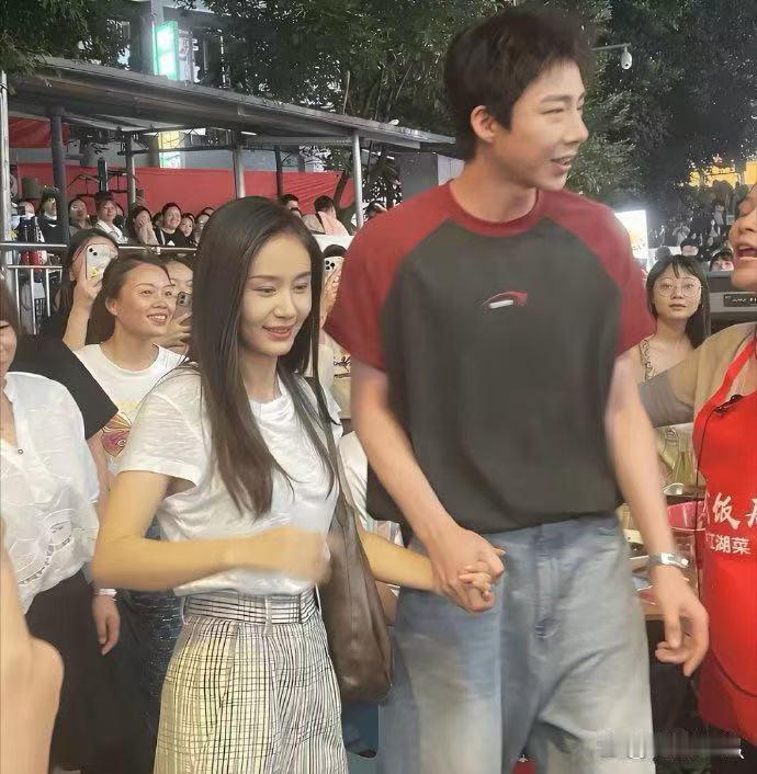果然就这张脸，不是谁都能成为明星的 ​