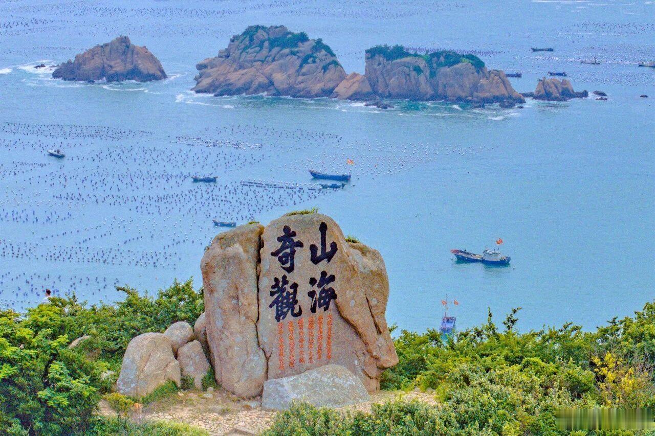 六月最是青春。不仅各大高校毕业季开启，中高考结束后，又有毕业生来袭。来...