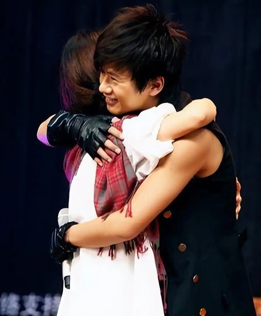 张杰首次担任巡演总导演，谢娜事业也迎来好消息，真是妥妥的人生赢家 ​