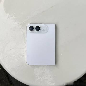 感受一下 iPhone Ultra 的机模<span class="u...
