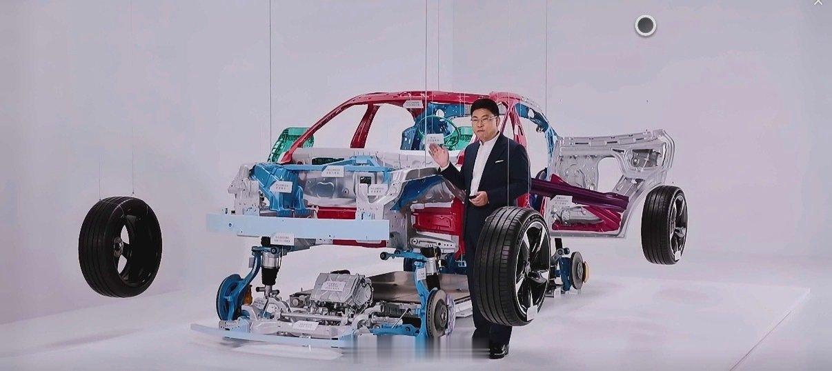 四激光雷达，双腔空悬，L3冗余架构。智界RX定价23.98万-31.98万元，会大卖吗？

Tips：这次发布会的这个环节很好，汽车boom图，点赞。 ​