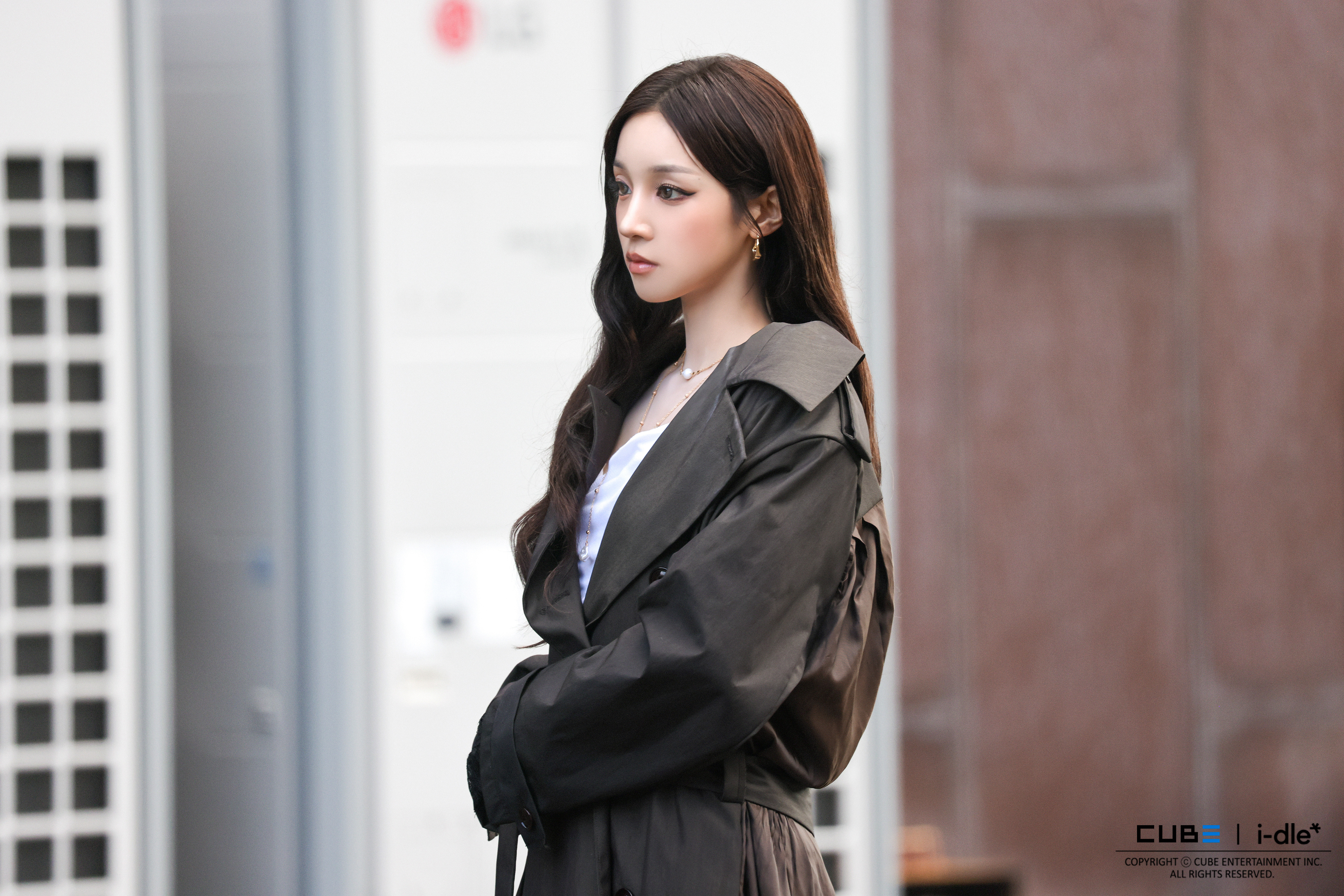 #宋雨琦[超话]# [期待]#宋雨琦新歌stay# 
261016 berriz更新
雨琦迷你二辑Intro Film Behind花絮照～ ​