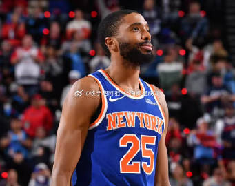 NBA季后赛继续进行，尼克斯客场108-109不敌老鹰，首轮大比分1-...
