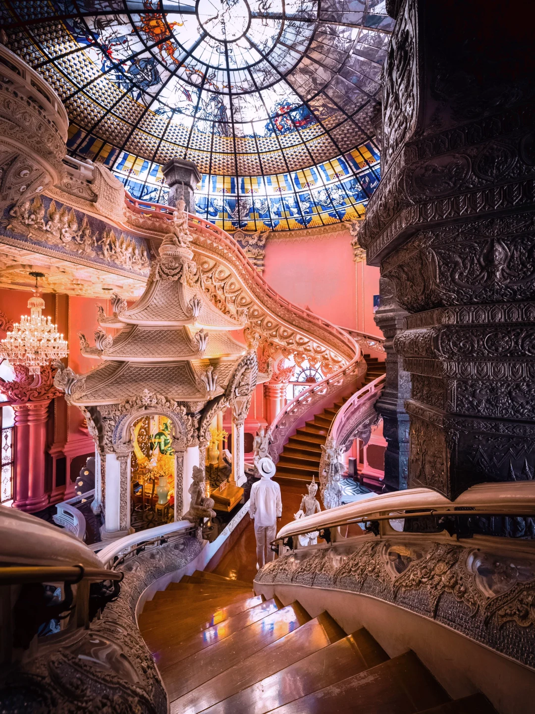 泰国曼谷丨悬浮的粉红色神奇博物馆你见过吗