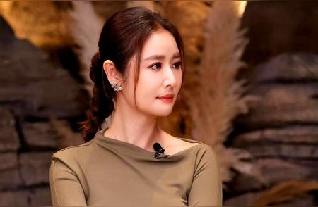 婚姻不是争输赢，而是一起长大的过程。  林心如在提到“共成长”的婚姻观...