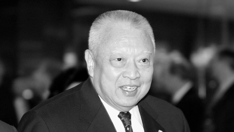 “香港好，国家好；国家好，香港更好。”
董建华老先生说的这句话，值得细品。
他还对香港青年说：要拥抱大时代的大机遇，以身为中国人为荣。
做一个骄傲、勇敢、负责任的中国人。不辜负时代，不辜负自己。共勉。以此勉励中国两岸青年，以此悼念董建华先生。