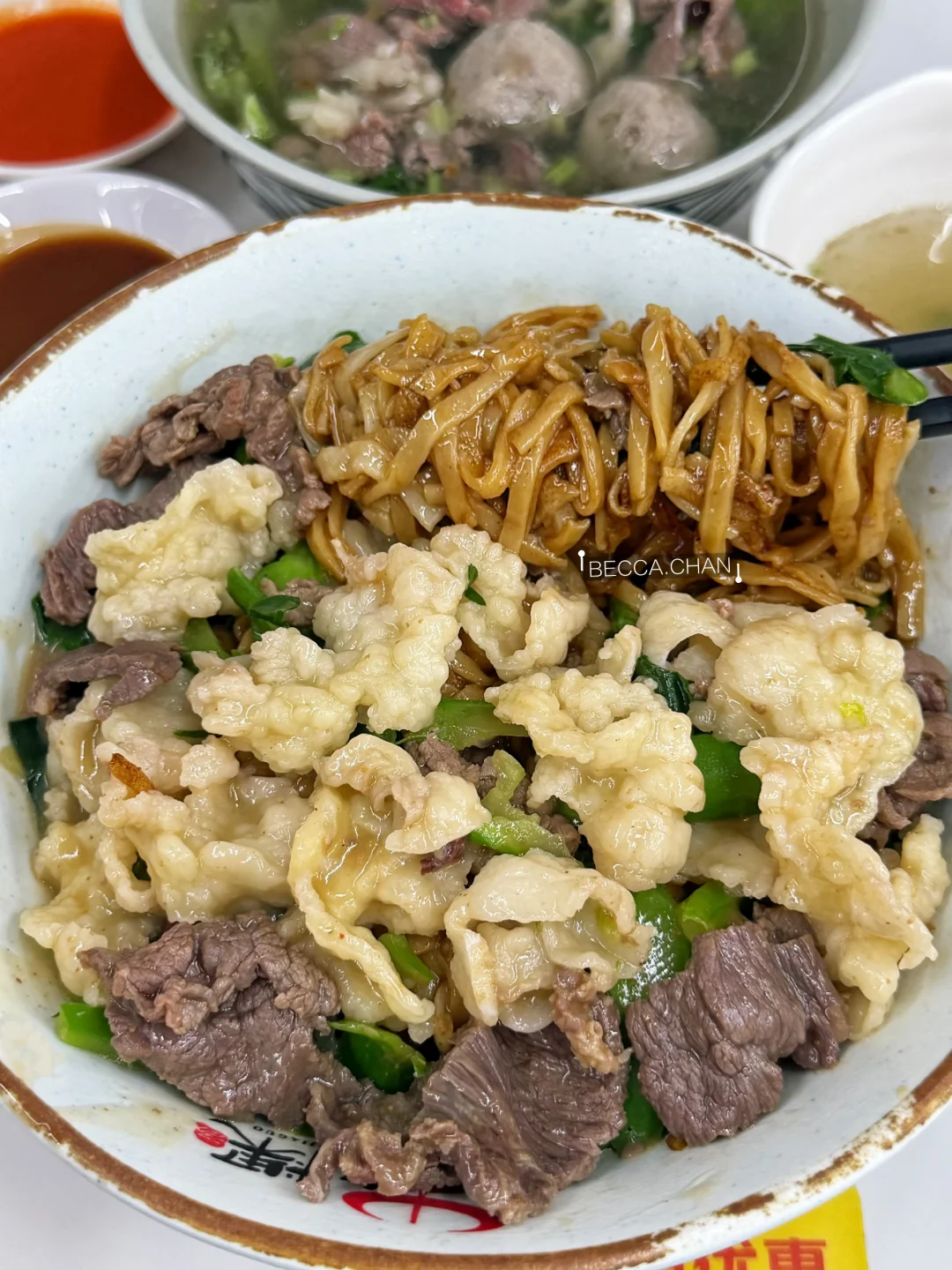 东晓南！这一碗白花花的巨好吃🤤…