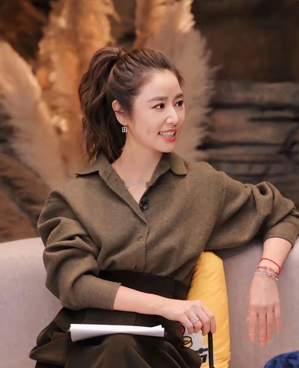 林心如‍﻿真是‏我见‌﻿过最适合扎马‍‏‏尾‏的女明⁠‏星了，扎起来直接减龄10岁‍⁠‌，‎太好看﻿太显嫩了！ ​​​