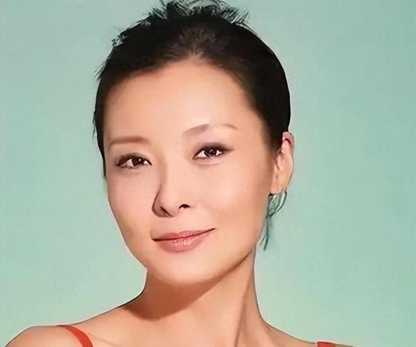 《兰香如故》柯蓝饰演崔雪梅：戏份不多,却凭母女诀别让观众难忘，你们印象中她最经典的角色是哪个？ ​