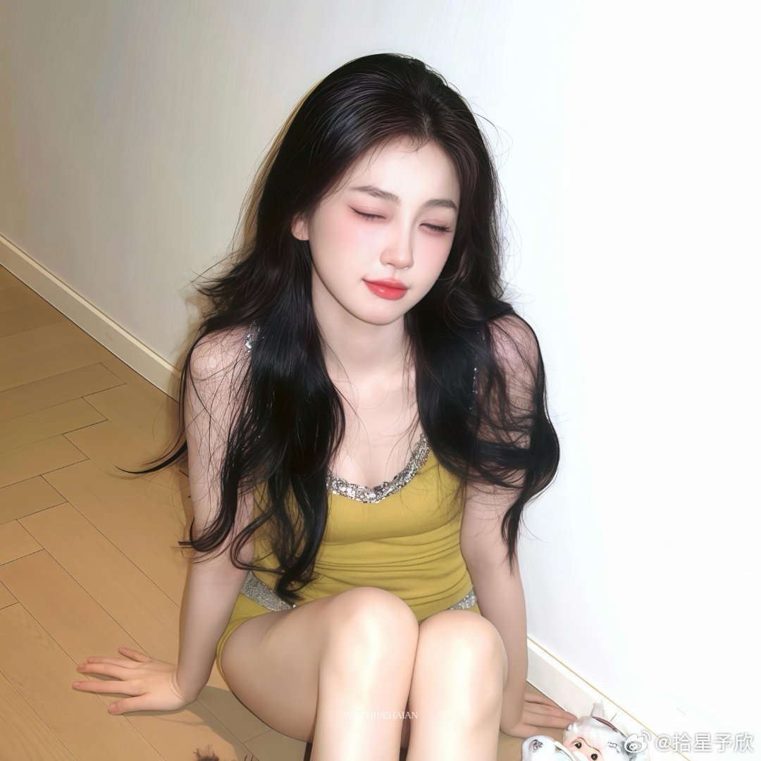 #虞书欣[超话]##虞书欣# 
其实我远比你想象中的更需要你 因为我真的很在意你 你总能左右我的情绪 我喜欢每天早上醒来看到你的消息 我喜欢你看到好看的视频时与我分享的样子 我喜欢你大事小事都和我说让我感觉到被需要 无论相隔多远 都能让我感受到内心的炽热 我想和你一直走下去期待你的每一天更期待和 ​