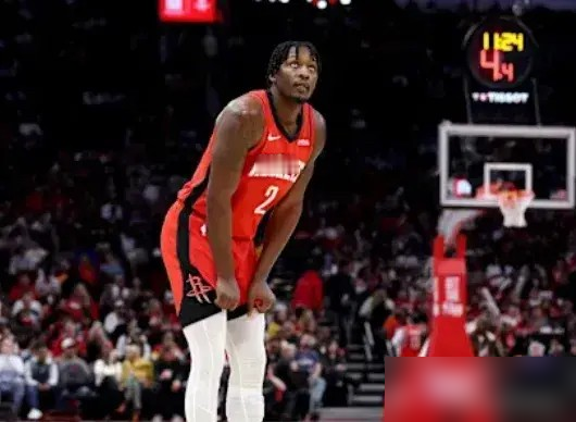 一篇10万+的文章，把火箭总经理钉在耻辱柱上。就因为舍不得一个选秀权...