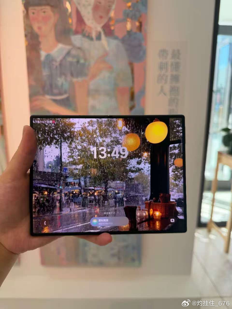 国内用机，SIM卡这事太真实了。三星 Fold 8实体卡+eSIM双卡随便换，老用户无缝过渡；iPhone Duo纯eSIM，换卡能折腾死人。#库克承认是看华为等厂家出折叠机才出的##三大运营商回应iPhoneDuo仅支持eSIM##三星ZFold8# ​