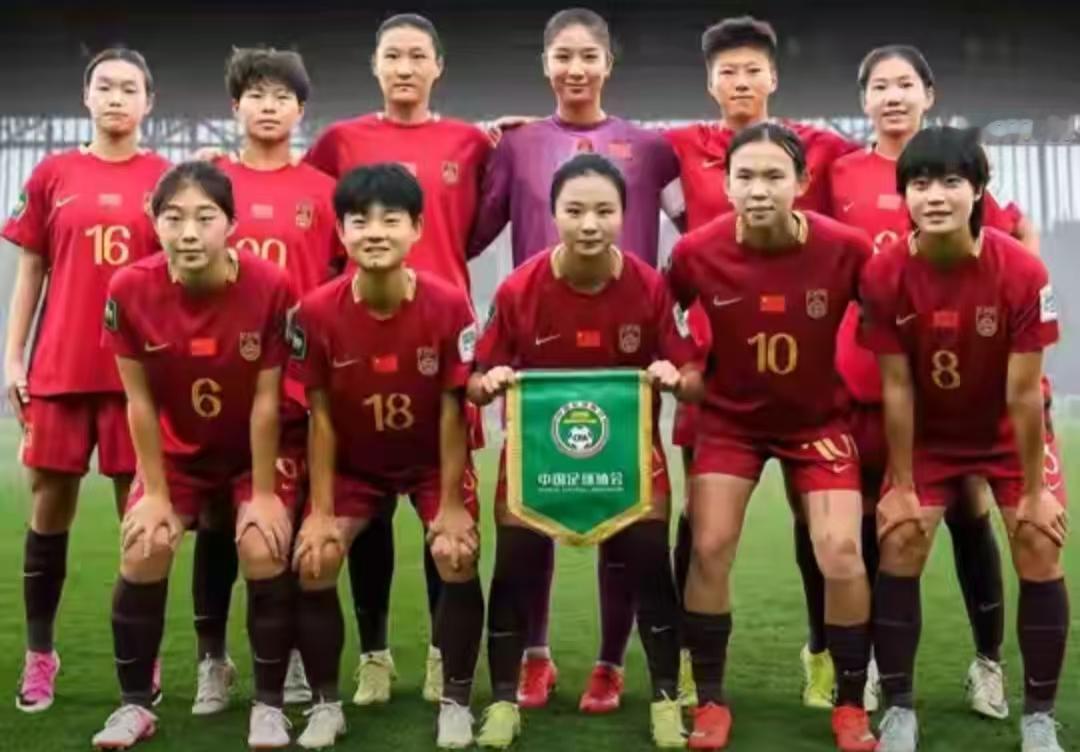 中国U20女足，前景不容乐观！

虽然时隔20年后，中国U20女足世界杯小组出线，但是并不是前两名出线，而是成绩较好的第三名小组出线。

在小组最后一战中，中国女足1比3输给西班牙，而尼日利亚10比1狂胜对手，这样中国女足净胜球劣势位于小组第三。

小组三场比赛，中国女足进球6个，失球三个，所丢失的